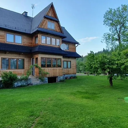 Alojamento de Acomodação e Pequeno-almoço Na Pukancu I